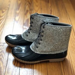 Silver glitter duck rain boots size 9